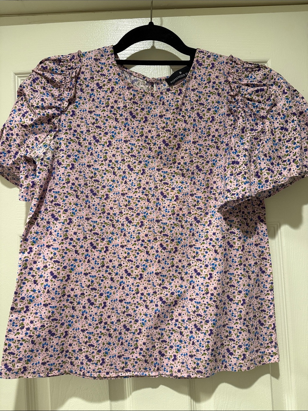Tuckernuck Lilac Floral flutter Puff-Sleeve Blouse